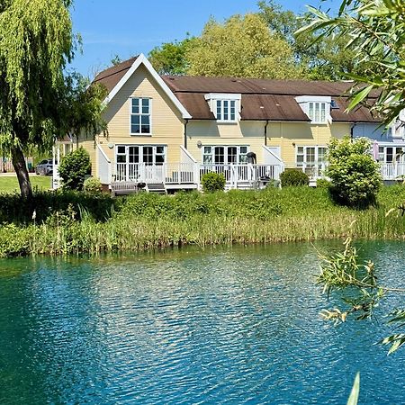 Emerald Lake House South Cerney Eksteriør bilde