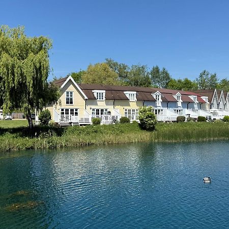 Emerald Lake House South Cerney Eksteriør bilde