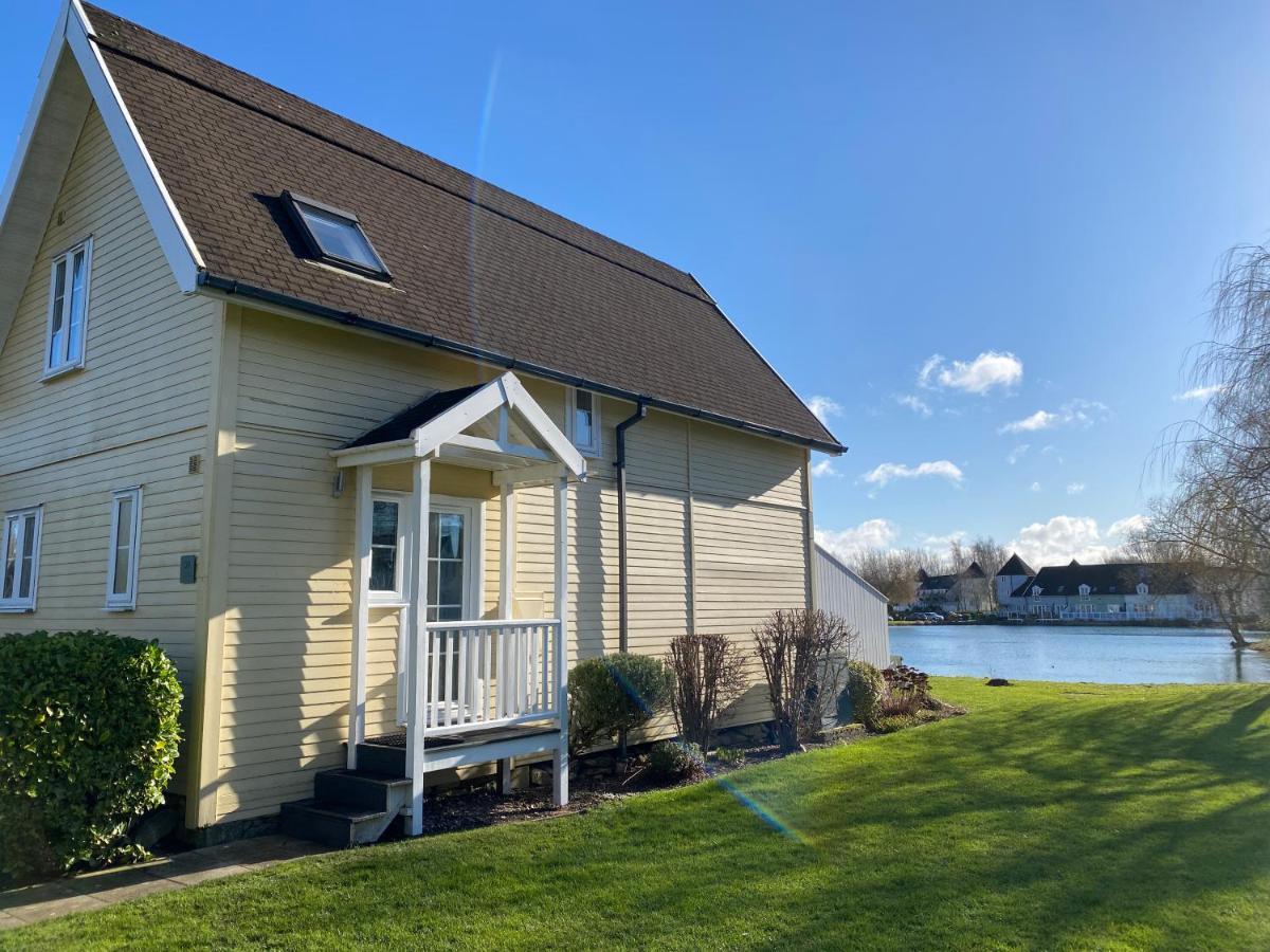 Emerald Lake House South Cerney Eksteriør bilde