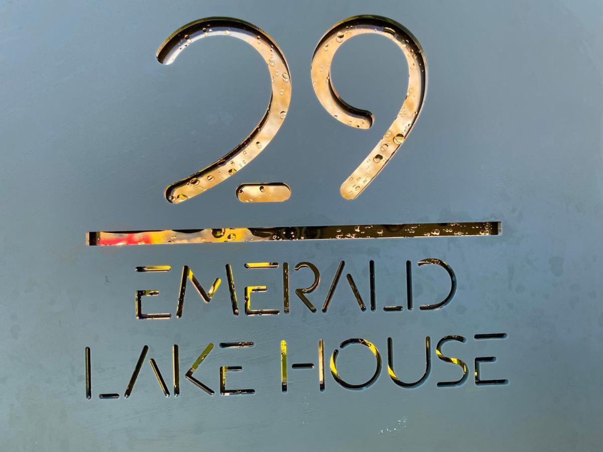 Emerald Lake House South Cerney Eksteriør bilde