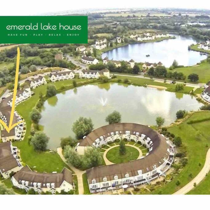 Emerald Lake House South Cerney Eksteriør bilde